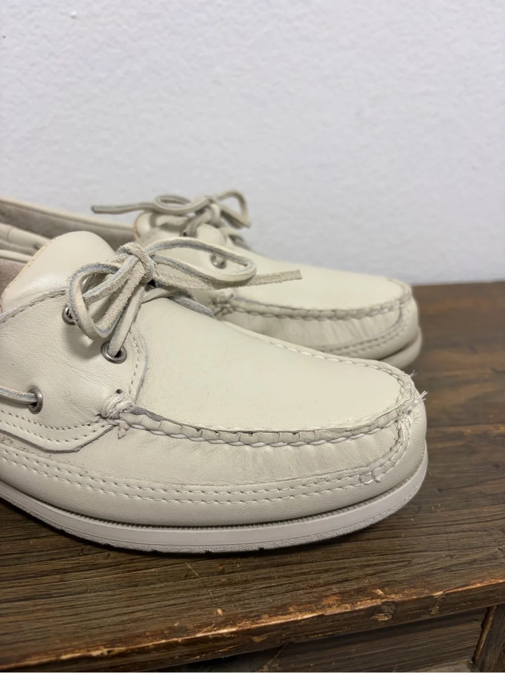Sebago Docksiders Cream Leather Boat Shoes Loafers - Like New - Men’s 8